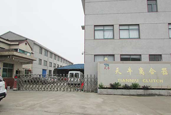 关于绿巨人软件免费看污黄视频
